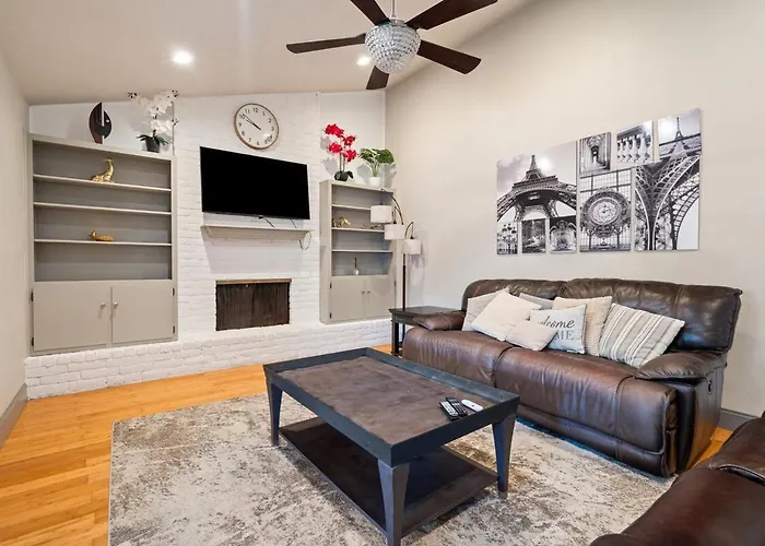 Holiday home Spacious 4br W Fenced Yard Round Rock